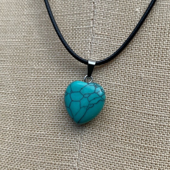 Handmade Genuine Stone Heart Amulet Necklace - Picture 2 of 12